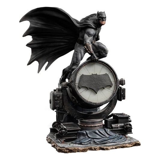 Batman on Batsignal – Zack Snyder’s Justice League – Deluxe Art Scale 1/10
