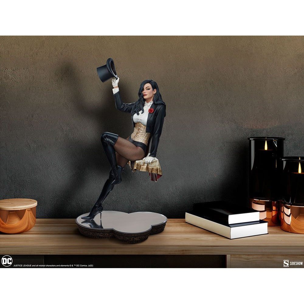 Sideshow DC Comics statue Premium Format – Zatanna 1/4